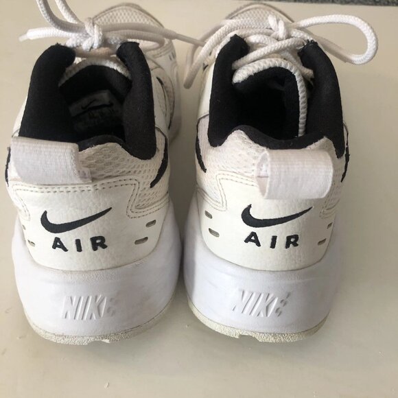 Nike Women's Air Heights Trainer Running Low Top White Black CI0603-102 - Picture 5 of 6